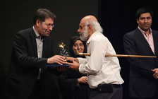 اهدای جایزه ویژه سازمان های مردم نهاد به وب سایت کنگره 60 برای دومین دوره پیاپی