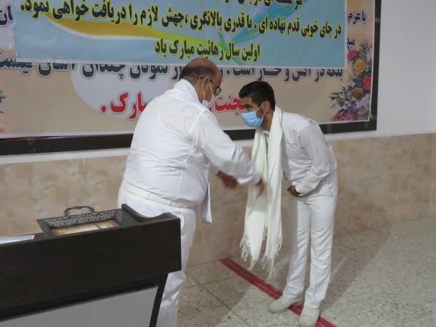 گزارش تصویری اهدا شال ایجنت گروه همسفران آقا دوشنبه 12 مهرماه ۱۴۰۰