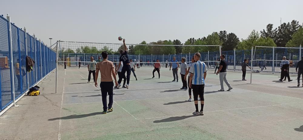 فعالیت‌های ورزشی مسافران بوستان تازه تاسیس بهار 