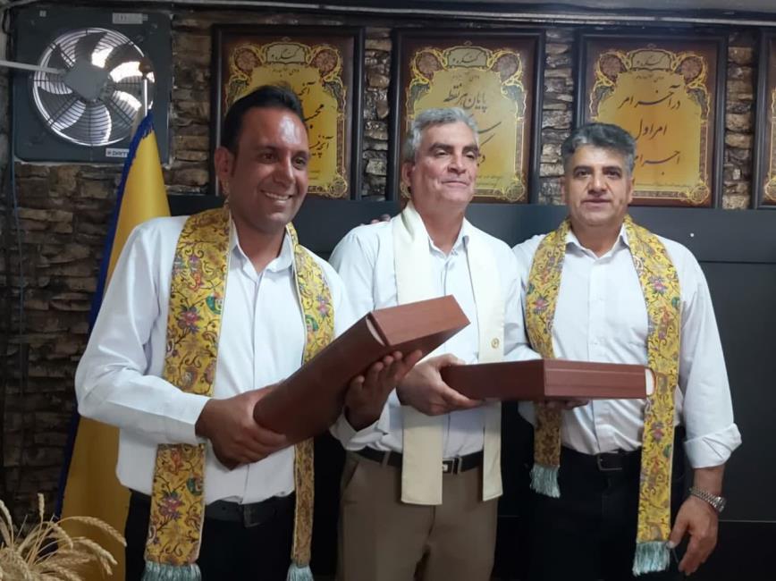 مرده بدم زنده شدم گریه بدم خنده شدم 		دولت عشق آمد و من دولت پاینده شدم