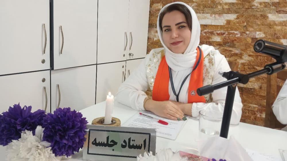 تنها ناجی خودمان هستیم