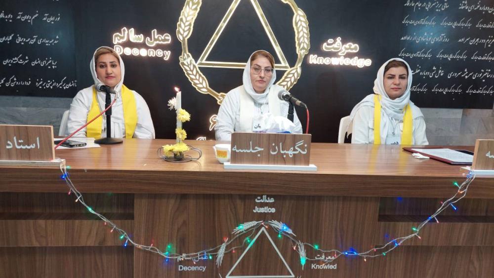 سخت‌ترین مسائل و گره‌ها با محبت حل می‌شود