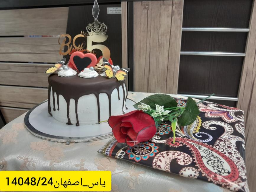 هنگامی که نوشتن سی‌دی‌ها را آغاز کردم، در وجود خود، تغییرات را احساس کردم.(نمایندگی یاس اصفهان)