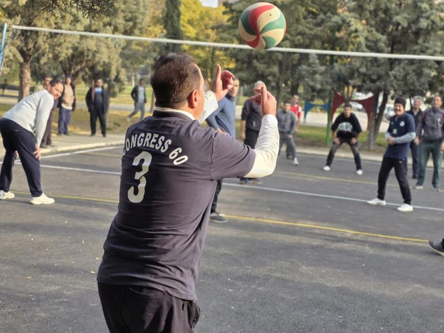 گزارش تصویری فعالیت ورزشی مسافران و همسفران کنگره ۶۰ نمایندگی پارک پامچال قزوین