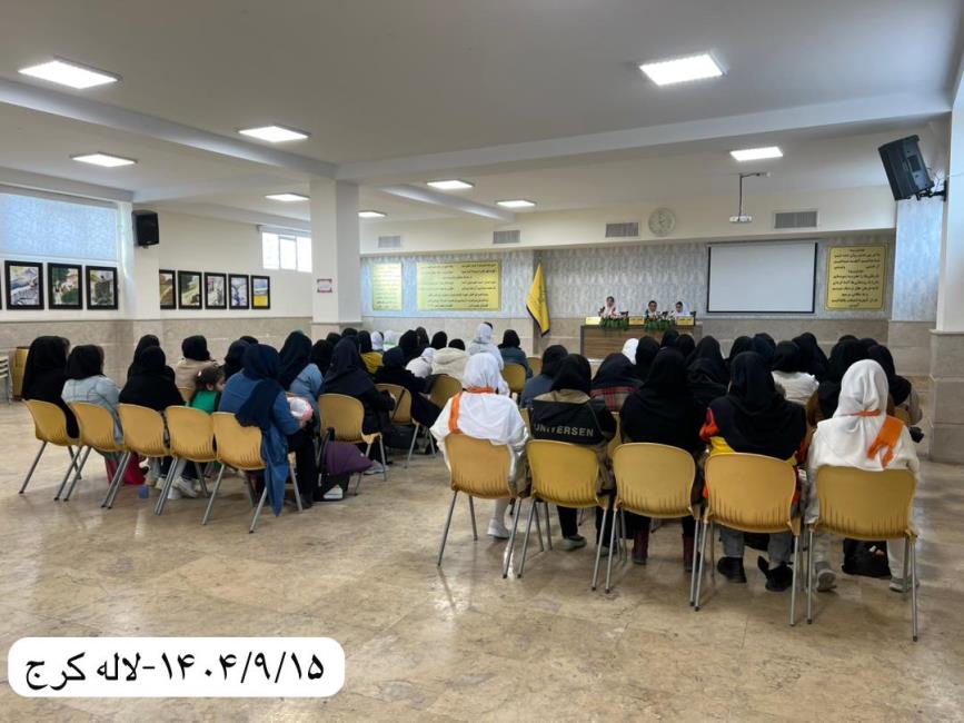 این مسیری را که امروز در حال طی کردن آن هستیم، جناب مهندس بیست‌وهشت سال پیش آسفالت کرده‌اند و اکنون یک اتوبان هموار پیش روی ماست (نمایندگی لاله کرج) 