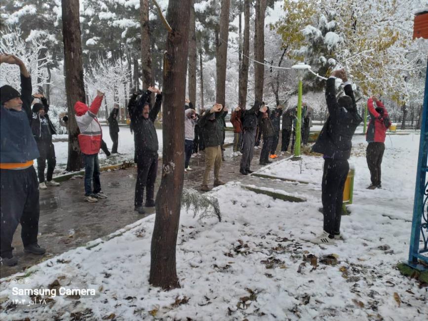 گزارش تصویری فعالیت های ورزشی مسافران نمایندگی پارک لاله نجف آباد روز جمعه مورخ ۱۴۰۴/۰۹/۲۸
