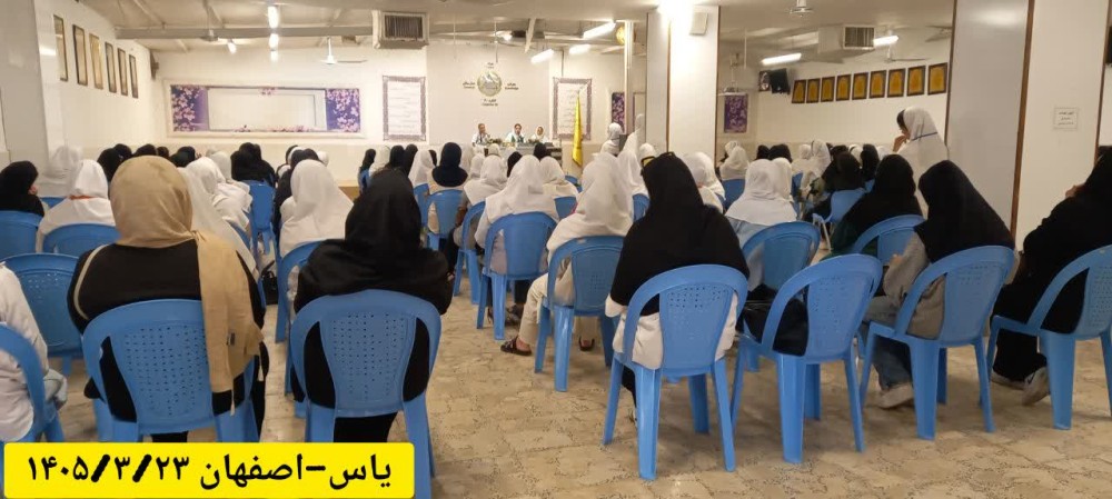 شاه‌کلید تمام آموزش‌ها، کتاب ۶۰ درجه زیر صفر است که راهگشا می‌باشد و نقشه راه را نشان می‌دهد. (نمایندگی یاس اصفهان) 