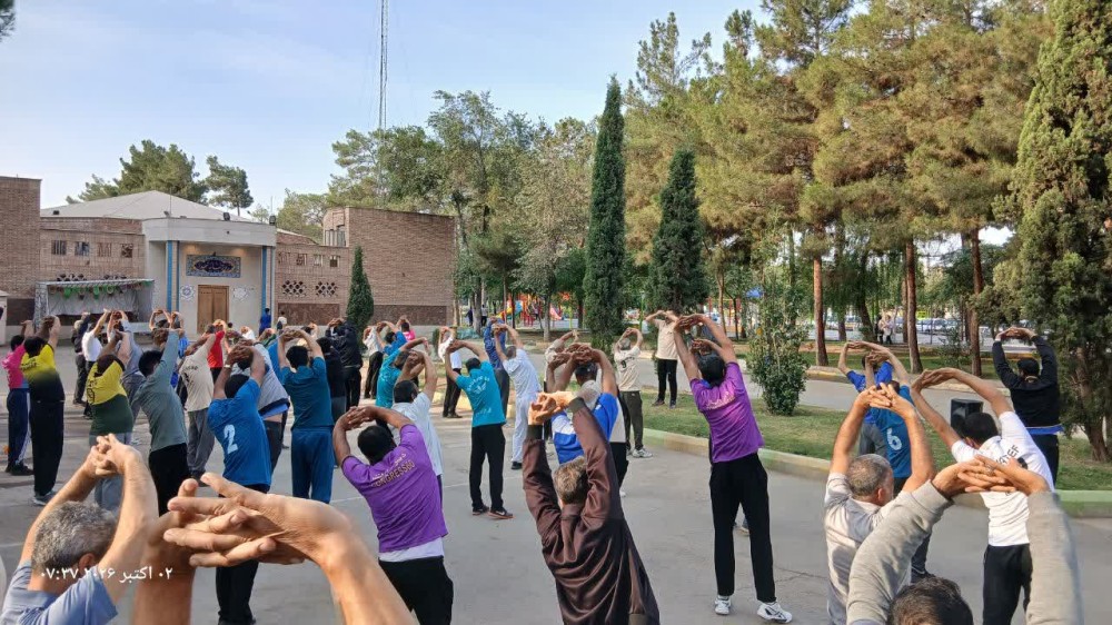 گزارش تصویری فعالیت های ورزشی مسافران نمایندگی پارک لاله نجف آباد روز جمعه مورخ ۱۴۰۵/۷/۱۰