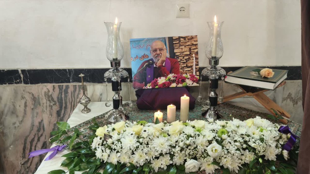 مردن عشق است و دوباره زنده شدن عشق است